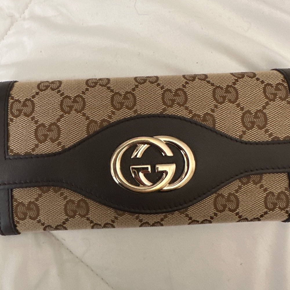 Gucci wallet